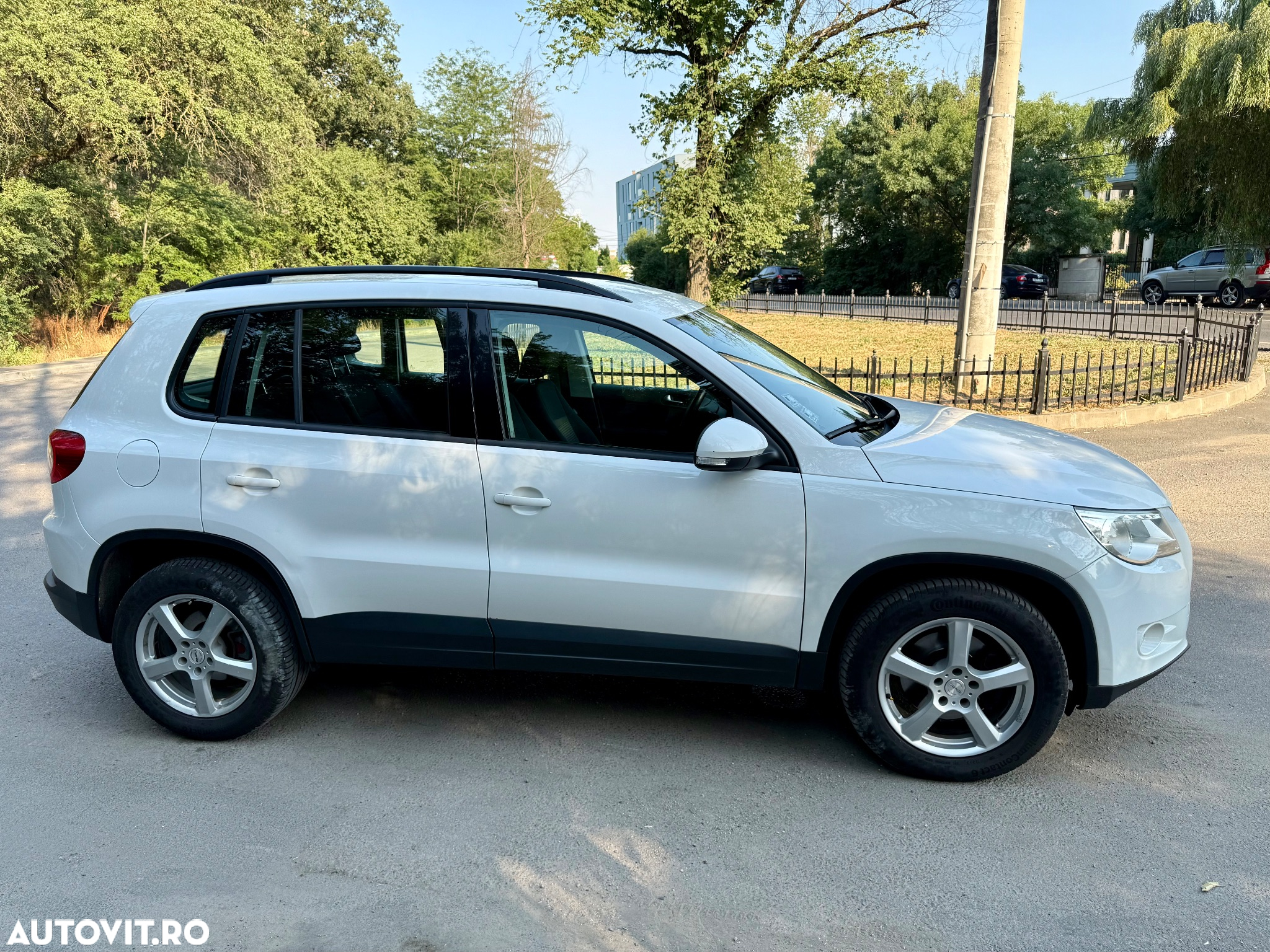 Volkswagen Tiguan 2.0 TDI 4Motion DSG Trend & Fun - 4