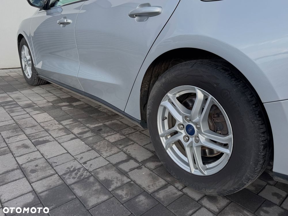 Ford Focus SW 1.5 TDCi Trend - 35