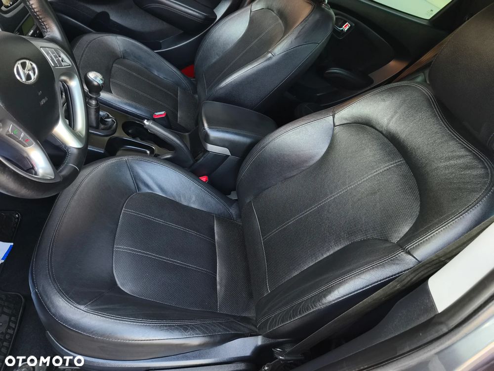 Hyundai ix35 1.7 CRDi Premium 2WD - 13