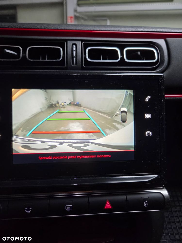Citroën C3 1.2 PureTech Shine - 10