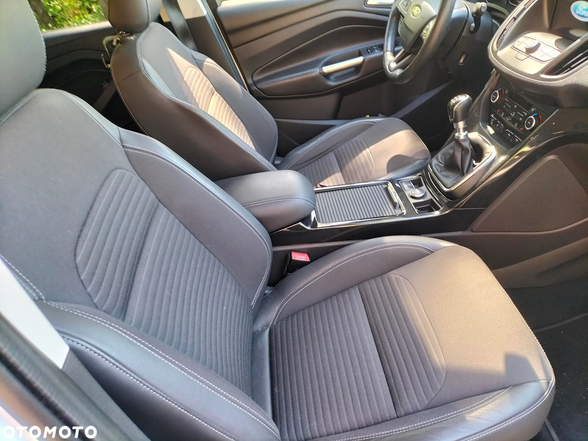 Ford Kuga 1.5 EcoBoost 2x4 Titanium - 11