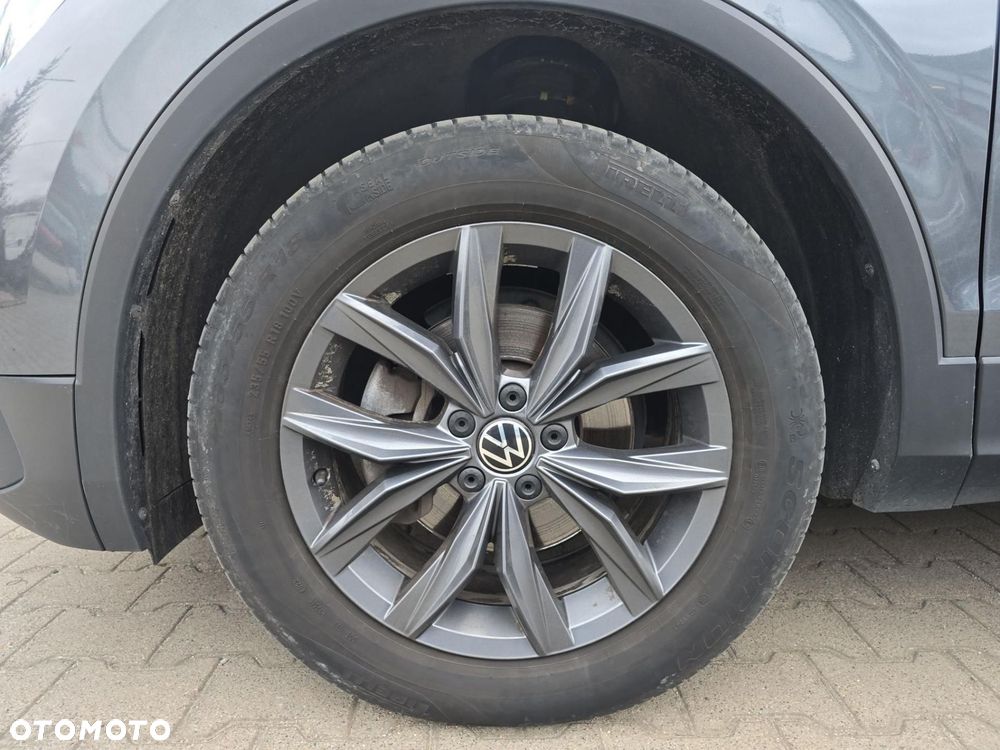 Volkswagen Tiguan - 9