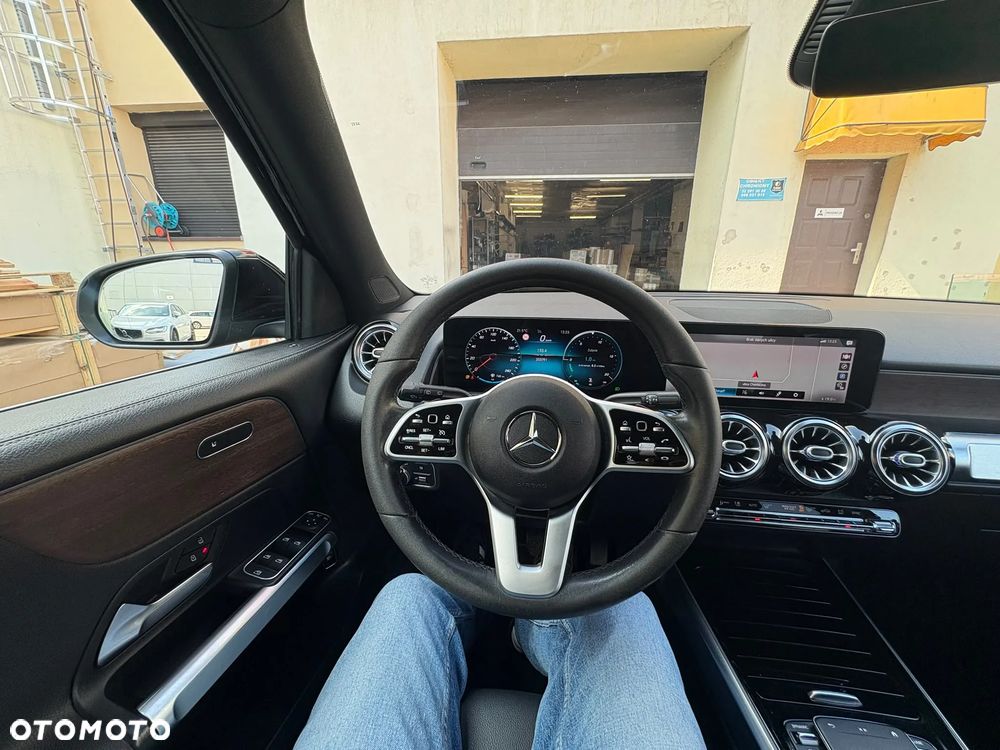 Mercedes-Benz GLB 220 d 4-Matic 8G-DCT - 11