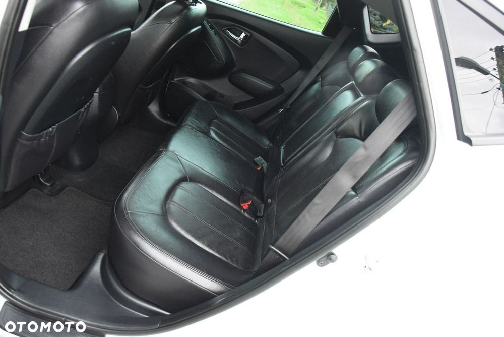 Hyundai ix35 2.0 4WD Premium - 21