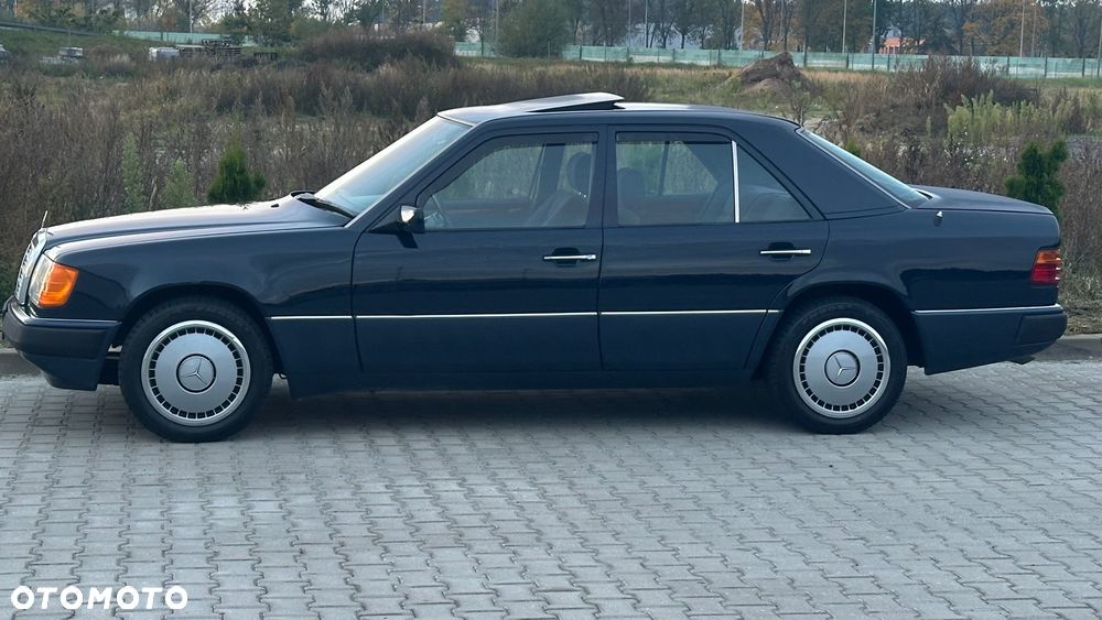 Mercedes-Benz W124 (1984-1993) - 37
