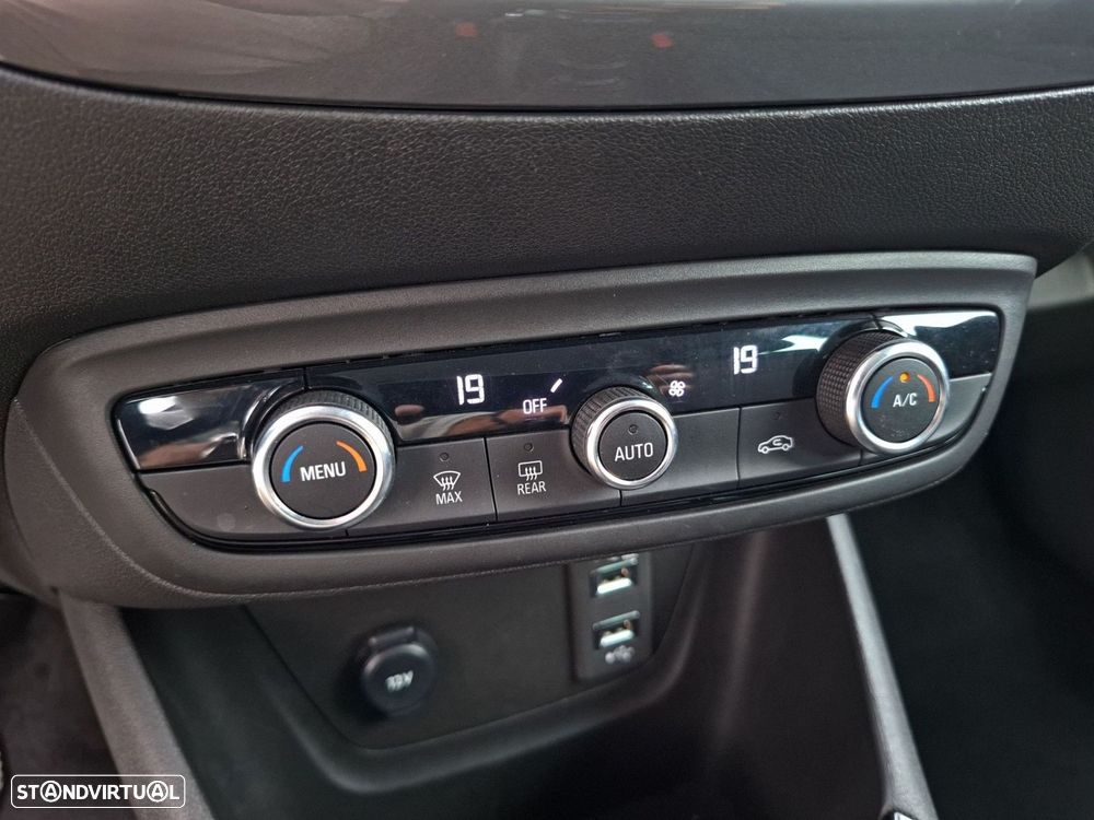 Opel Crossland 1.2 T Elegance - 25