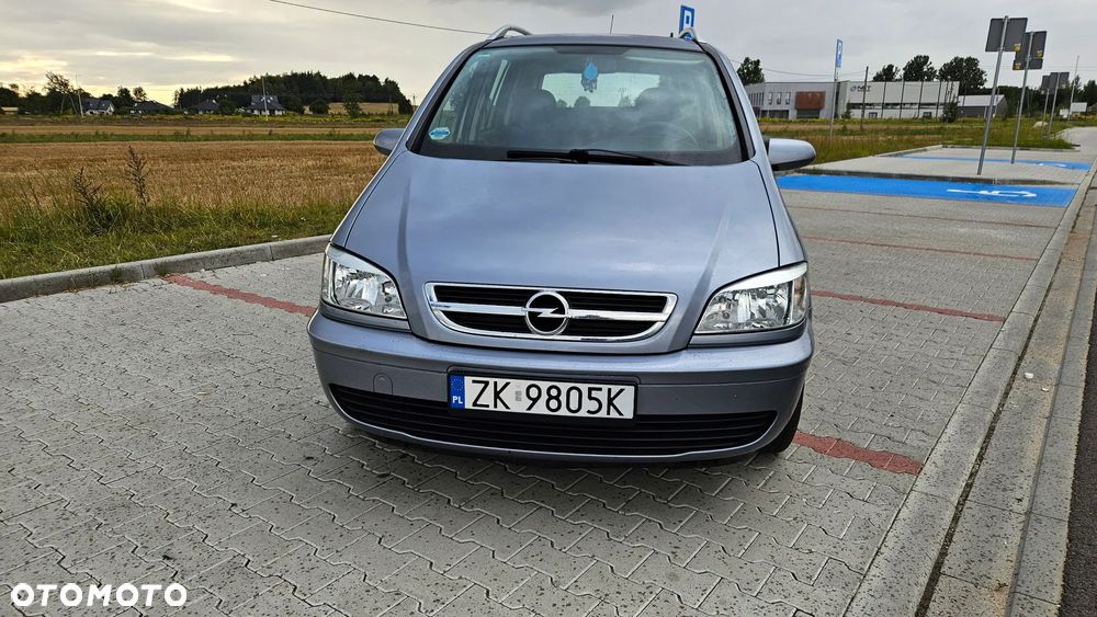 Opel Zafira 1.8 16V Comfort - 17
