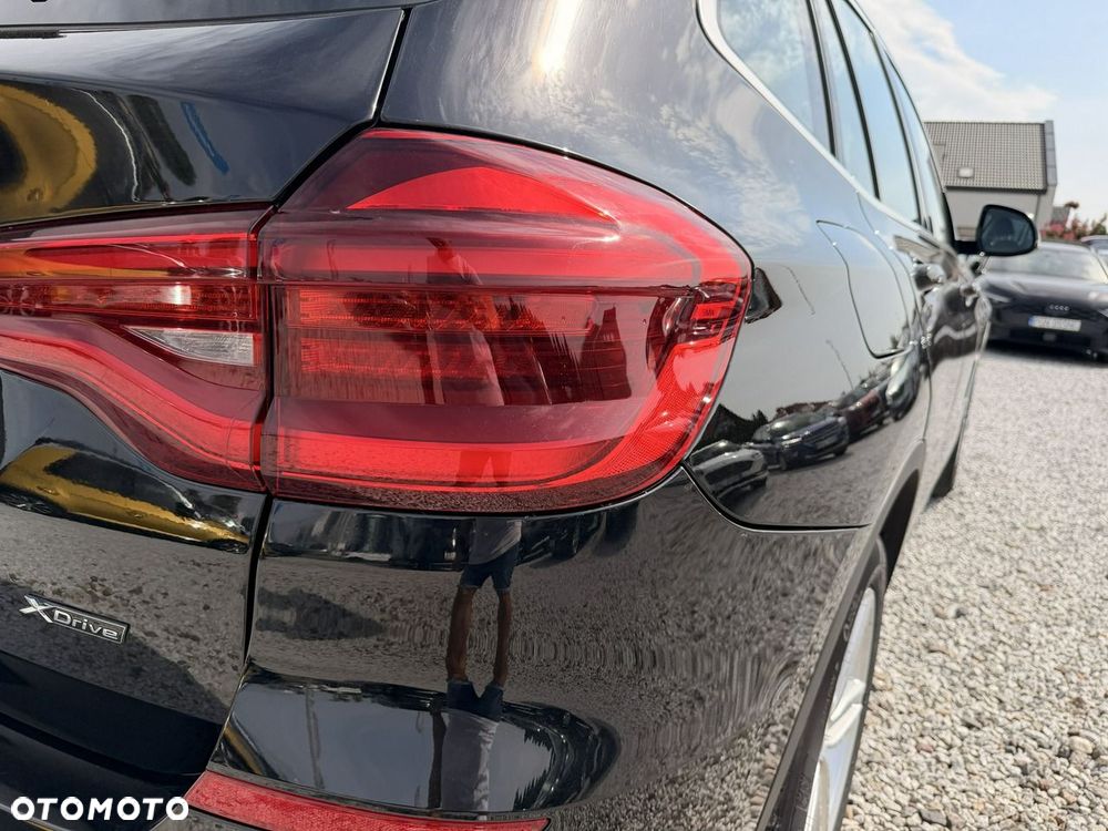 BMW X3 xDrive20d mHEV - 10
