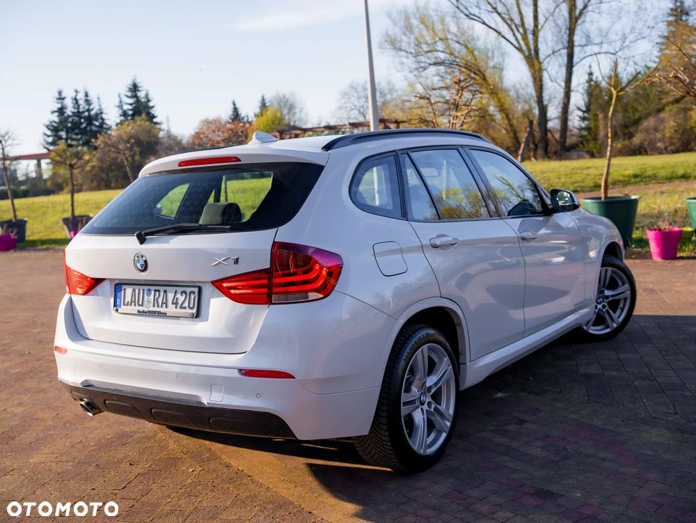 BMW X1 sDrive20d Sport Line - 16