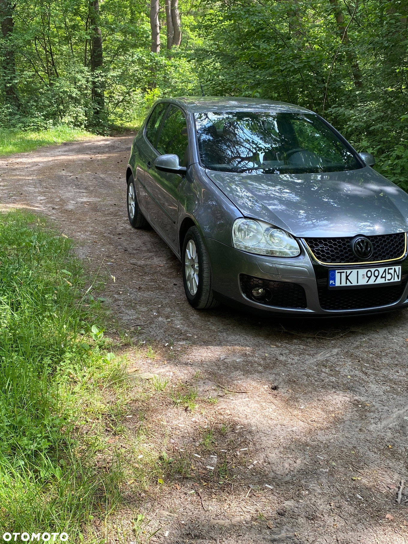 Volkswagen Golf 1.9 TDI DPF Comfortline - 3