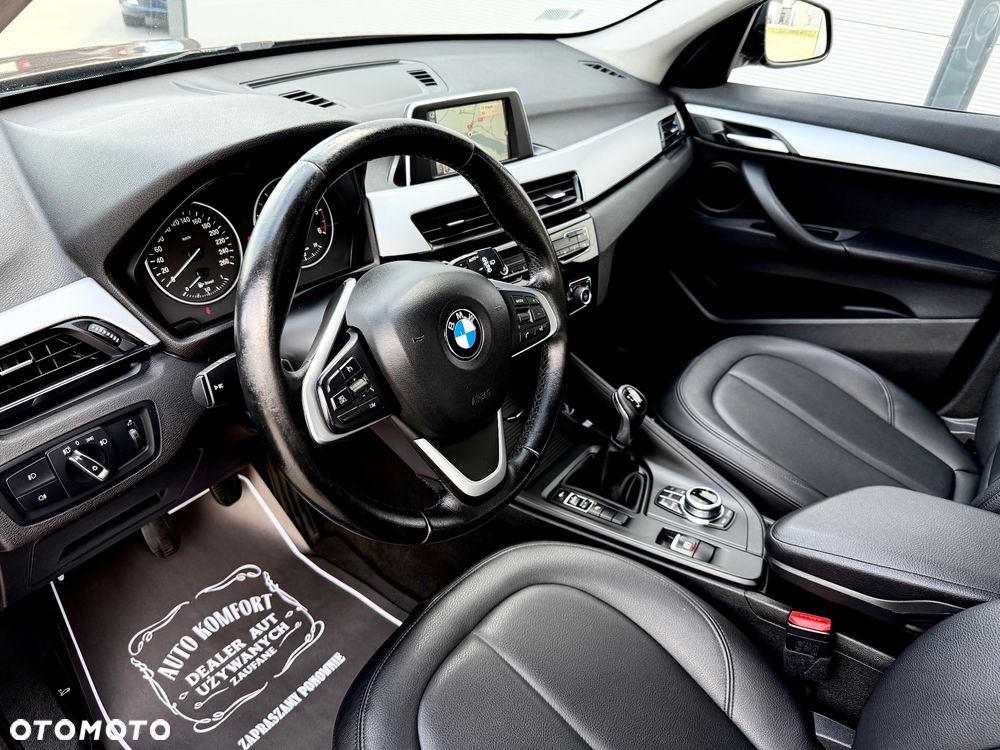 BMW X1 sDrive16d Sport Line - 23