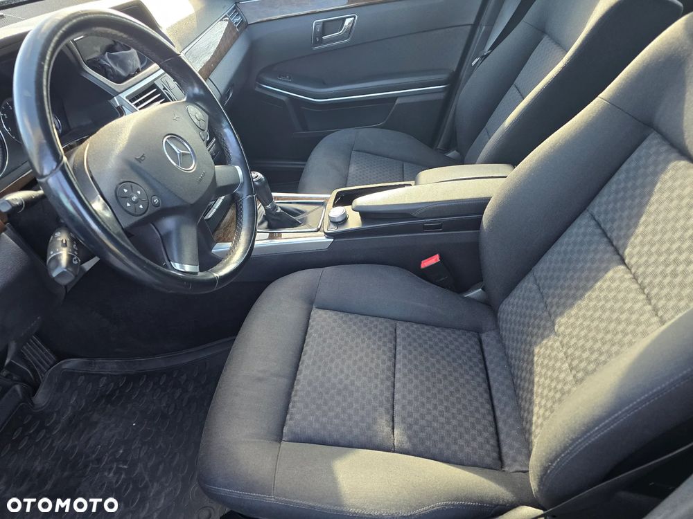Mercedes-Benz Klasa E 220 CDI BlueEff - 6