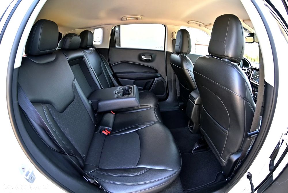 Jeep Compass 1.4 TMair Night Eagle FWD S&S - 24