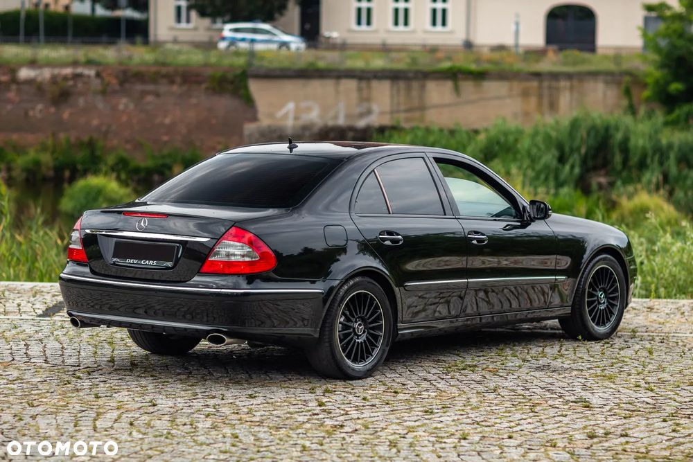 Mercedes-Benz Klasa E - 18