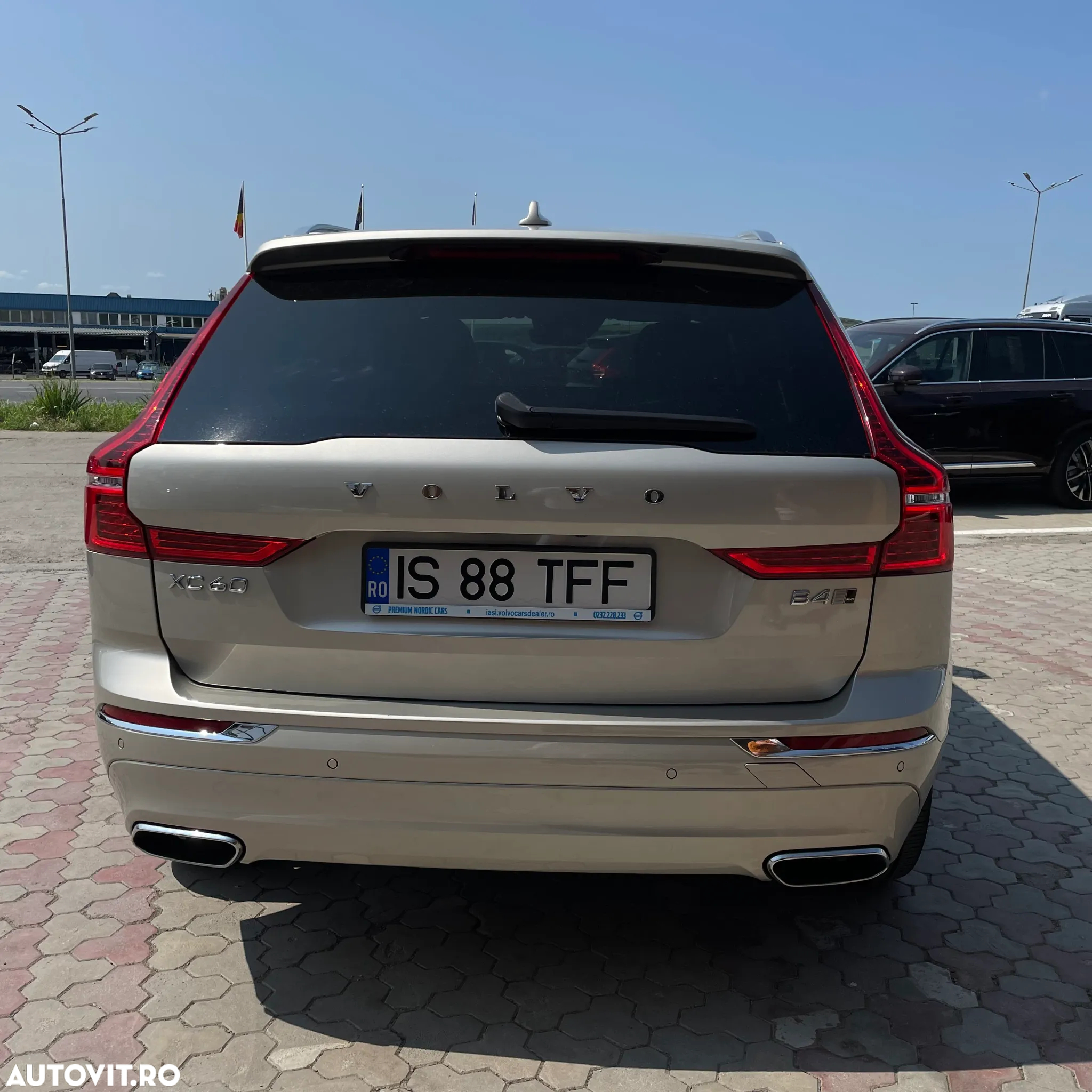 Volvo XC 60 B4 MHEV AWD Inscription - 6