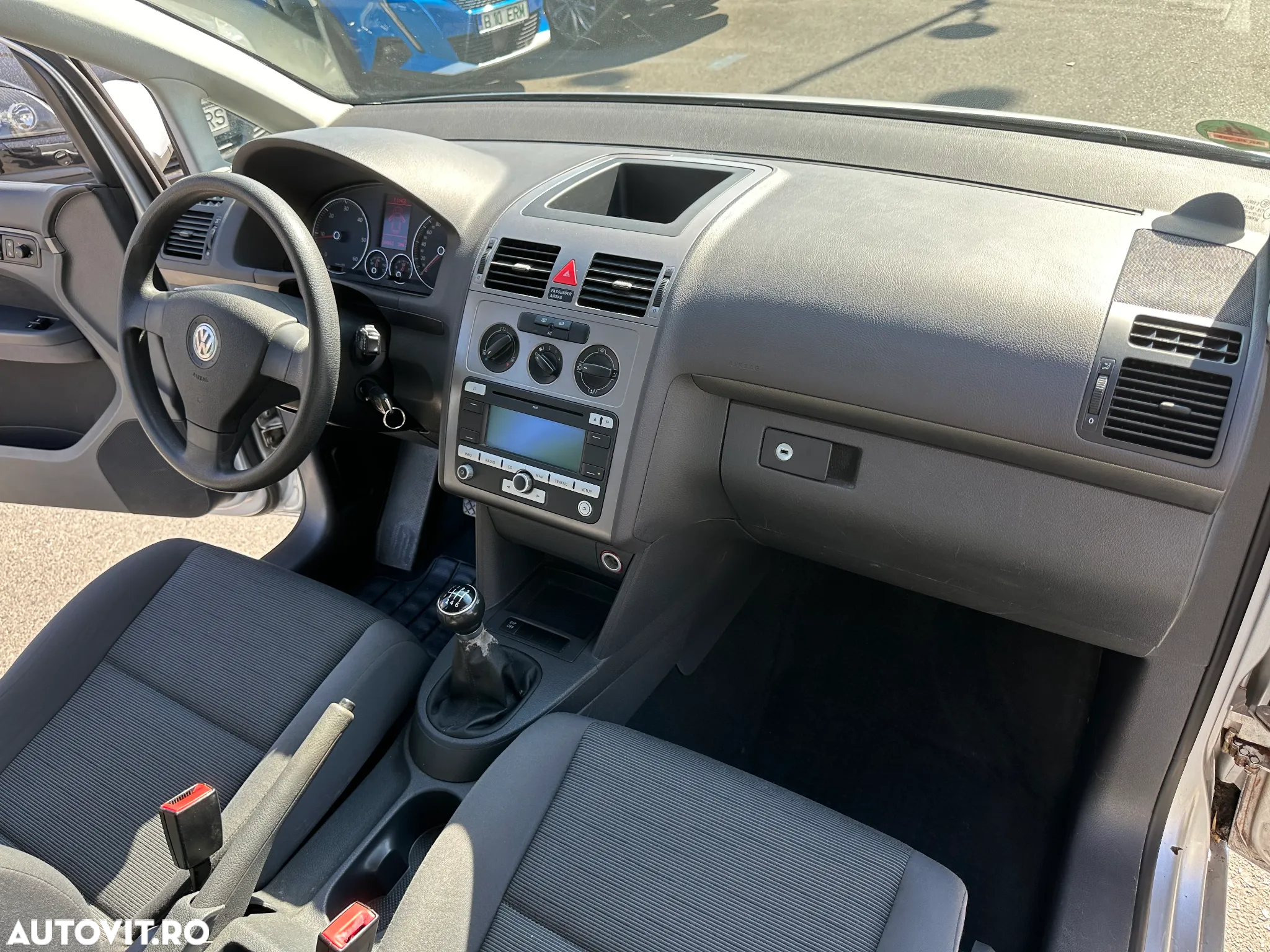 Volkswagen Touran 1.9 TDI DPF Conceptline - 5