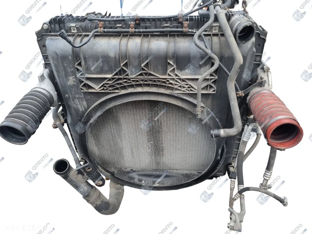 KOMPLET CHŁODNICA WODY INTERCOOLER MERCEDES ACTROS MP4 - 1