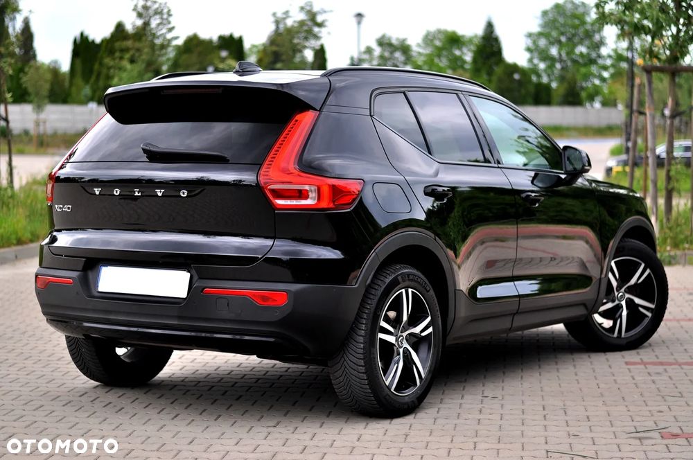 Volvo XC 40 T3 R-Design - 14