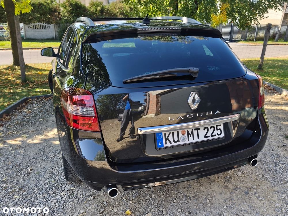 Renault Laguna dCi 150 FAP Start-Stop GT - 17