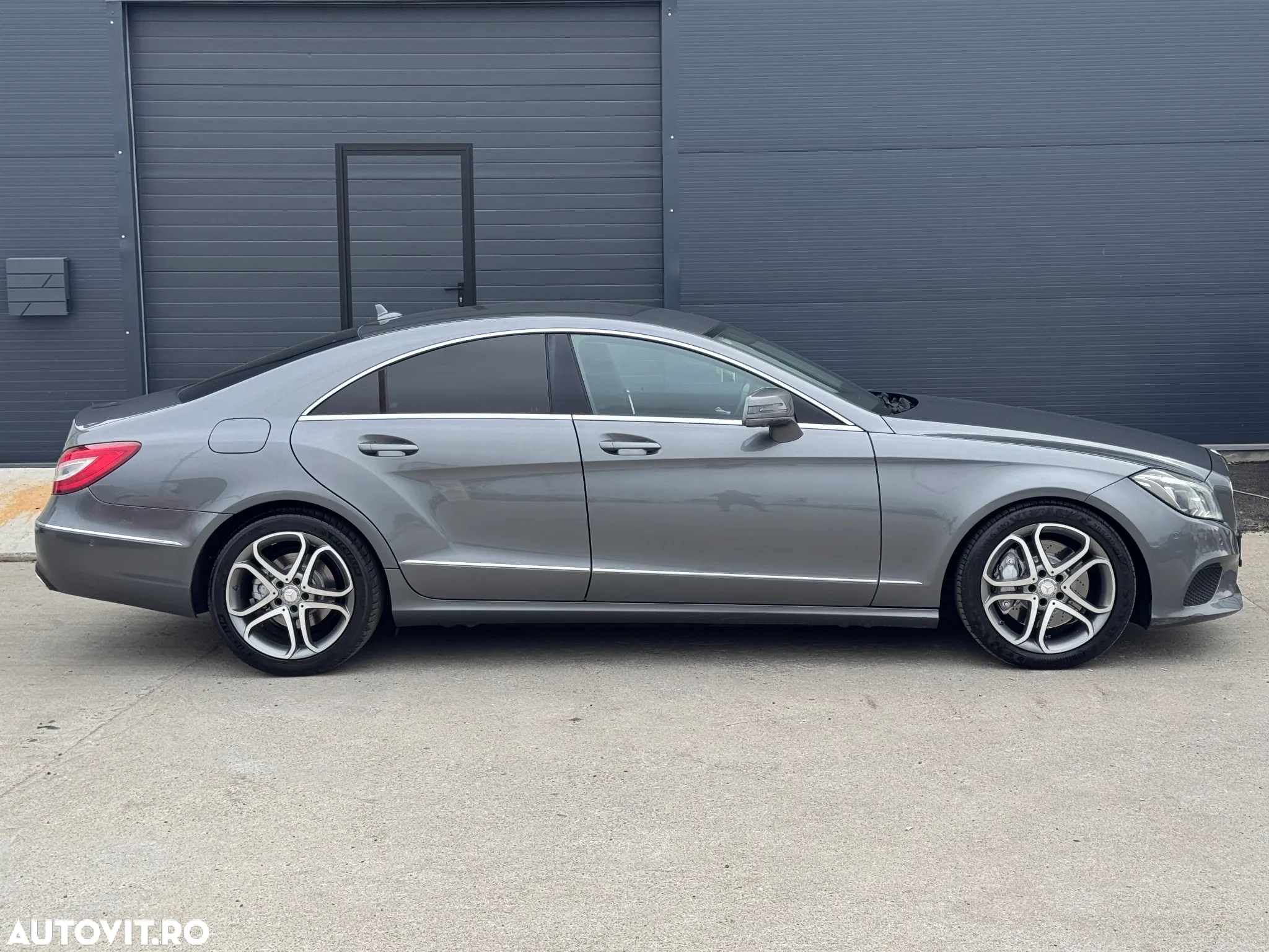 Mercedes-Benz CLS - 12