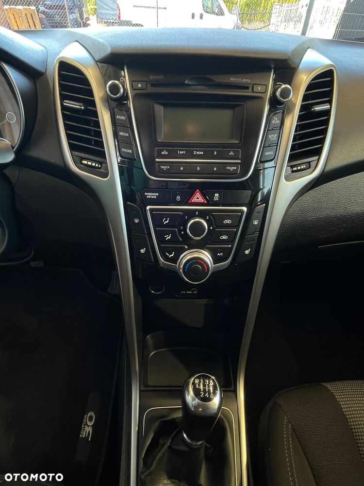 Hyundai i30 1.4 Fifa World Cup Edition - 10