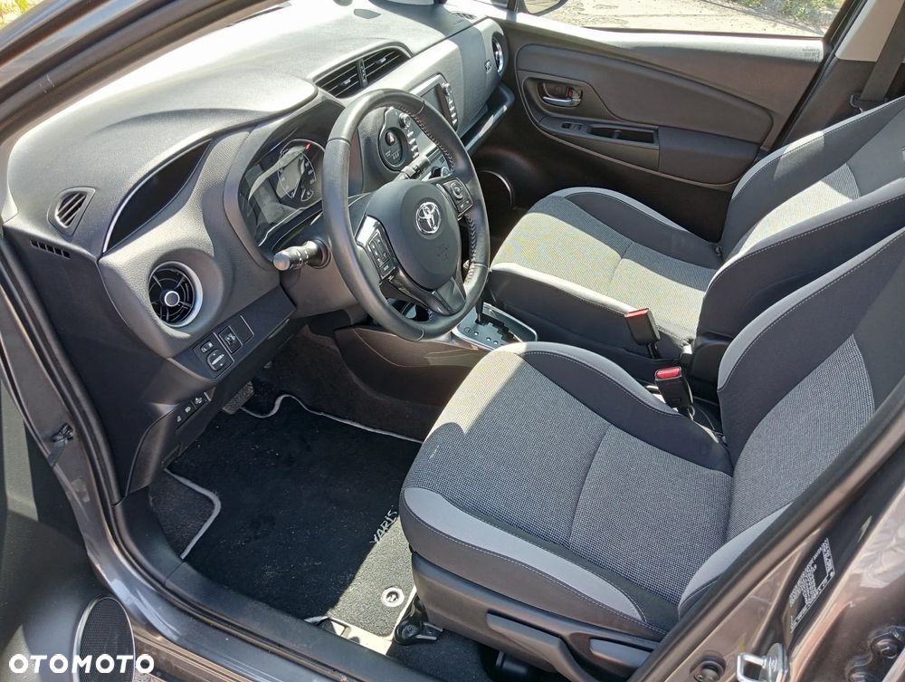 Toyota Yaris 1.5 20th Anniversary CVT - 7
