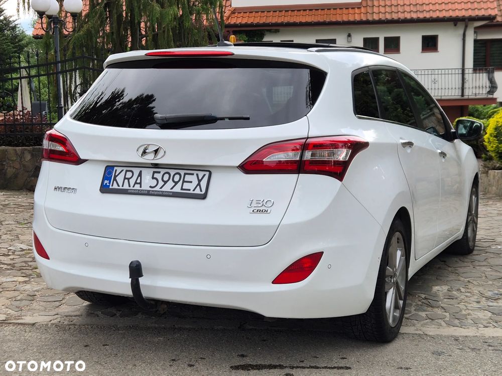 Hyundai i30 blue Kombi 1.6 CRDi DCT Premium - 19