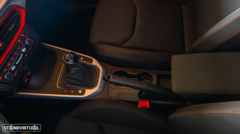 SEAT Arona 1.0 TSI FR - 22