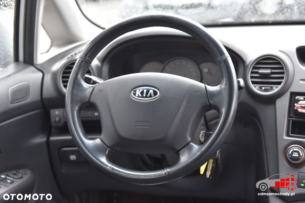 Kia Carens - 19