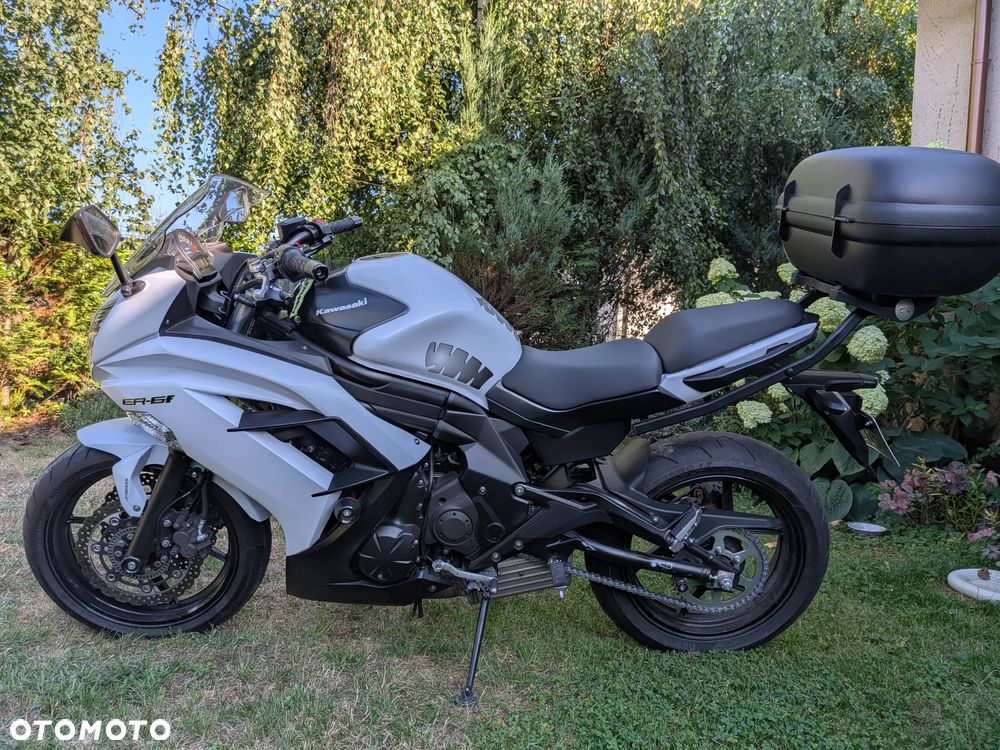 Kawasaki ER - 9