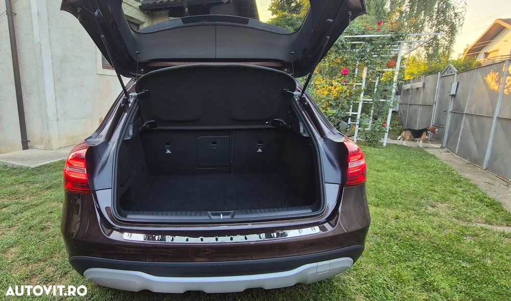Mercedes-Benz GLA 200 d 4MATIC Aut. - 19