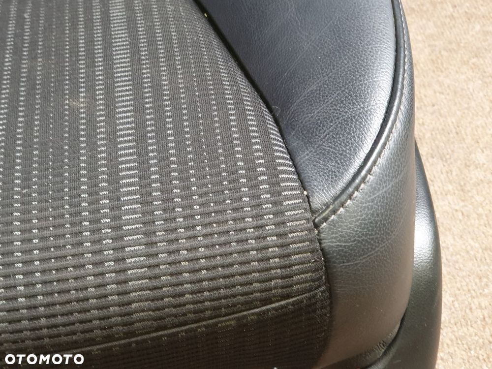 HONDA HR-V 2015-2018r Fotele Kanapy Boczki Skórzane - 4