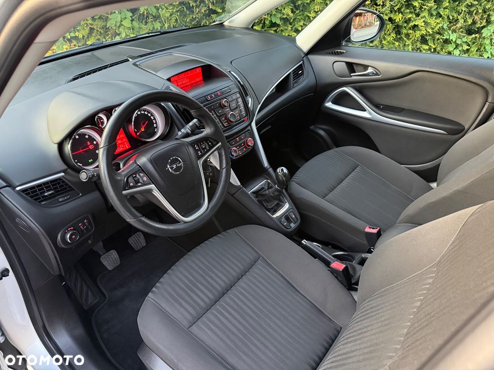 Opel Zafira Tourer 2.0 CDTI Edition - 9