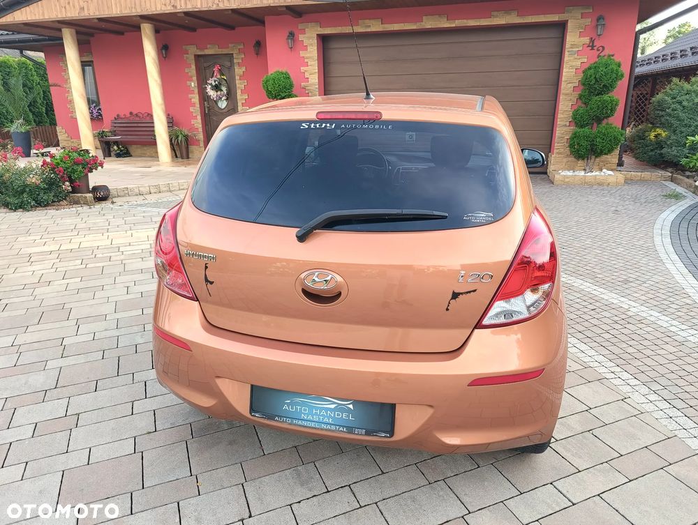 Hyundai i20 1.2 Trend - 16