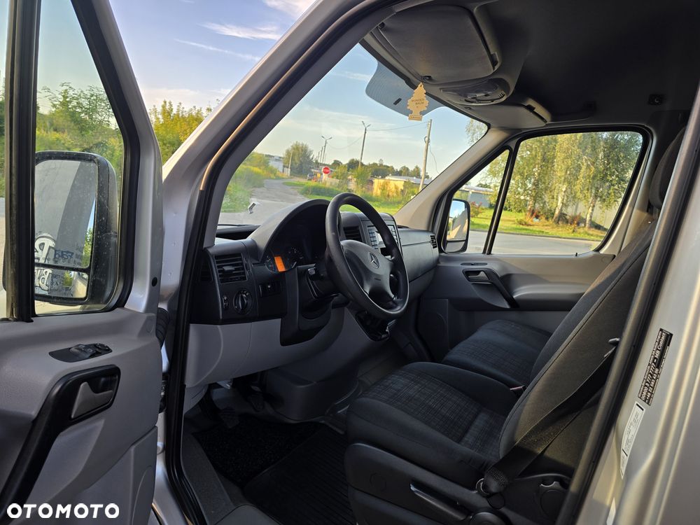 Mercedes-Benz Sprinter 516 - 10