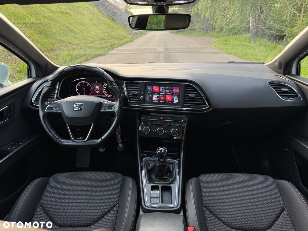 Seat Leon 2.0 TDI FR Black S&S - 29
