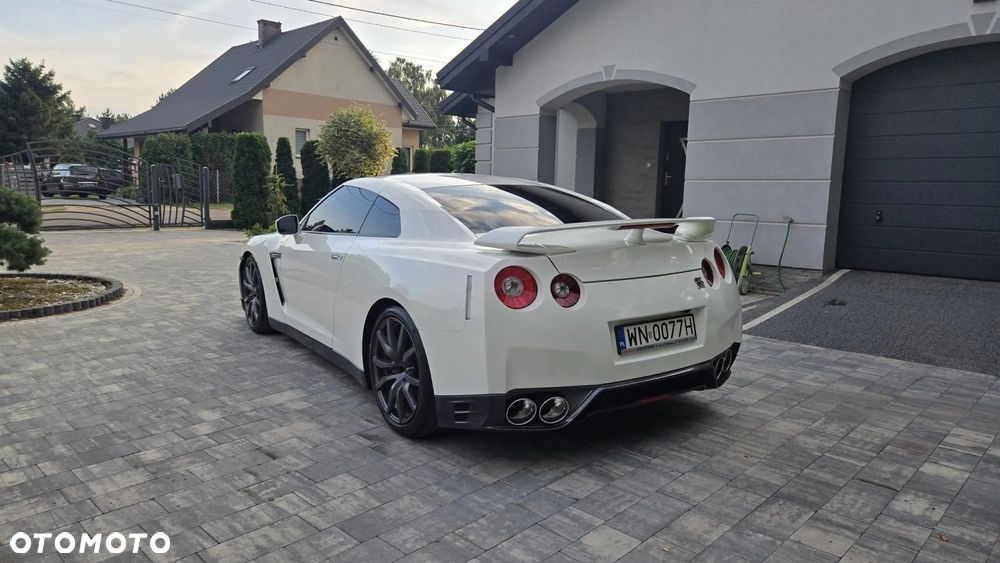 Nissan GT-R Black Edition - 8
