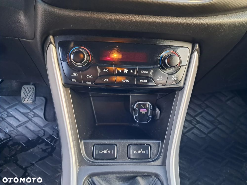 Suzuki SX4 S-Cross 1.6 Comfort - 28