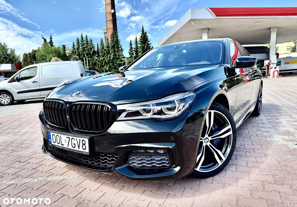BMW Seria 7 740d xDrive - 29