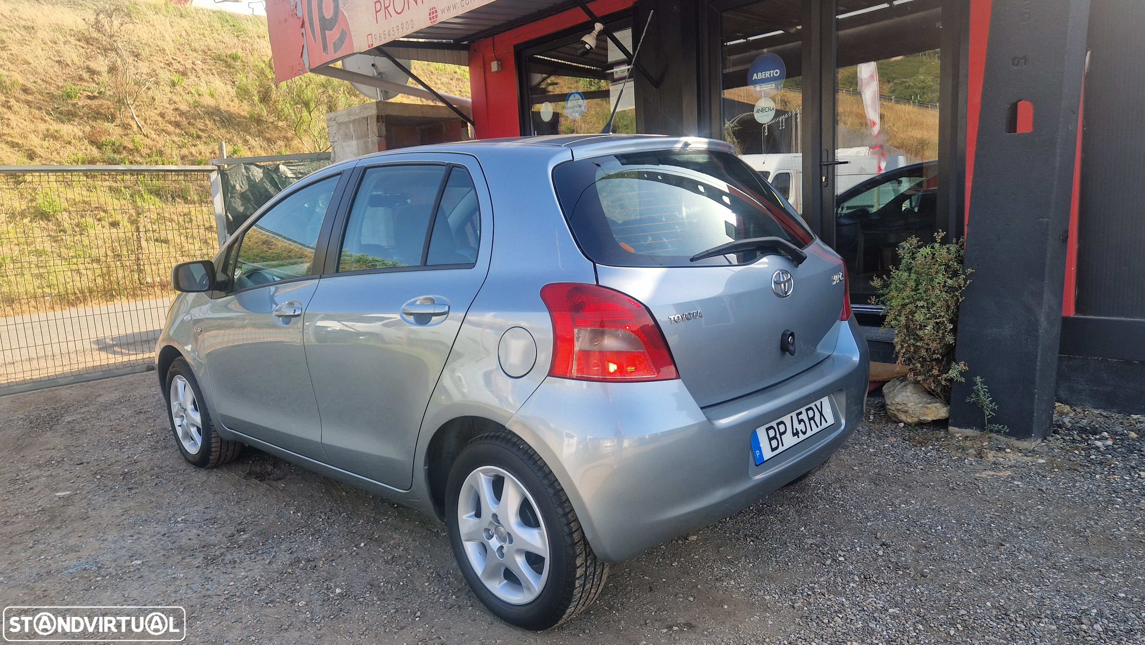 Toyota Yaris 1.4 D-4D AC+VSC - 7