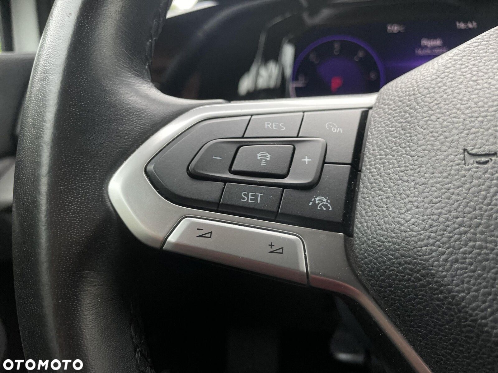 Volkswagen Golf VIII 2.0 TDI Style DSG - 28