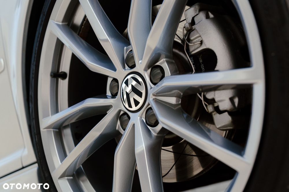 Volkswagen Golf - 7