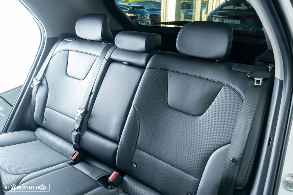 Kia Niro EV 64kWh Tech - 8