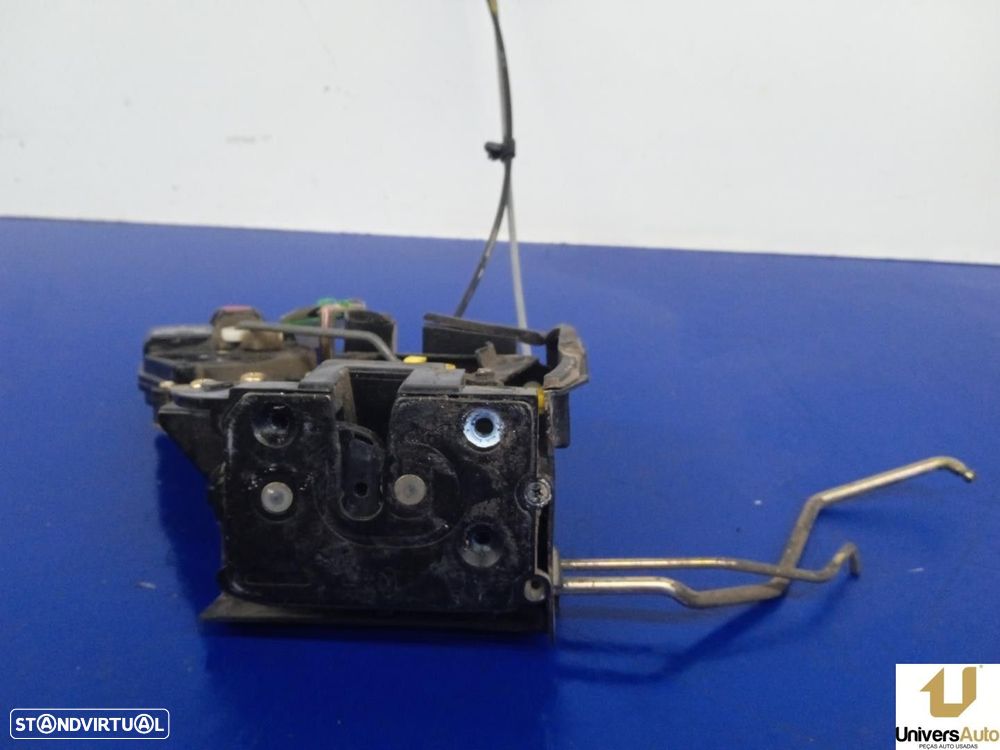 FECHADURA PORTA FRONTAL DIREITA KIA RIO II 2005 -D4FA - 4