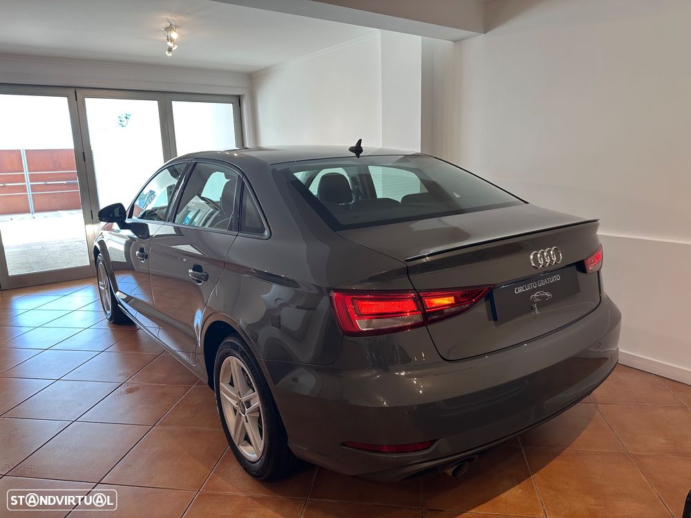 Audi A3 Limousine 1.6 TDI Design - 4