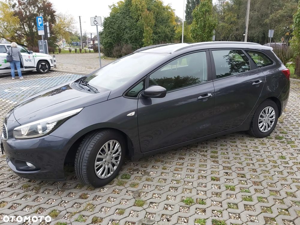 Kia Ceed 1.4 CRDi 90 SW Vision - 25