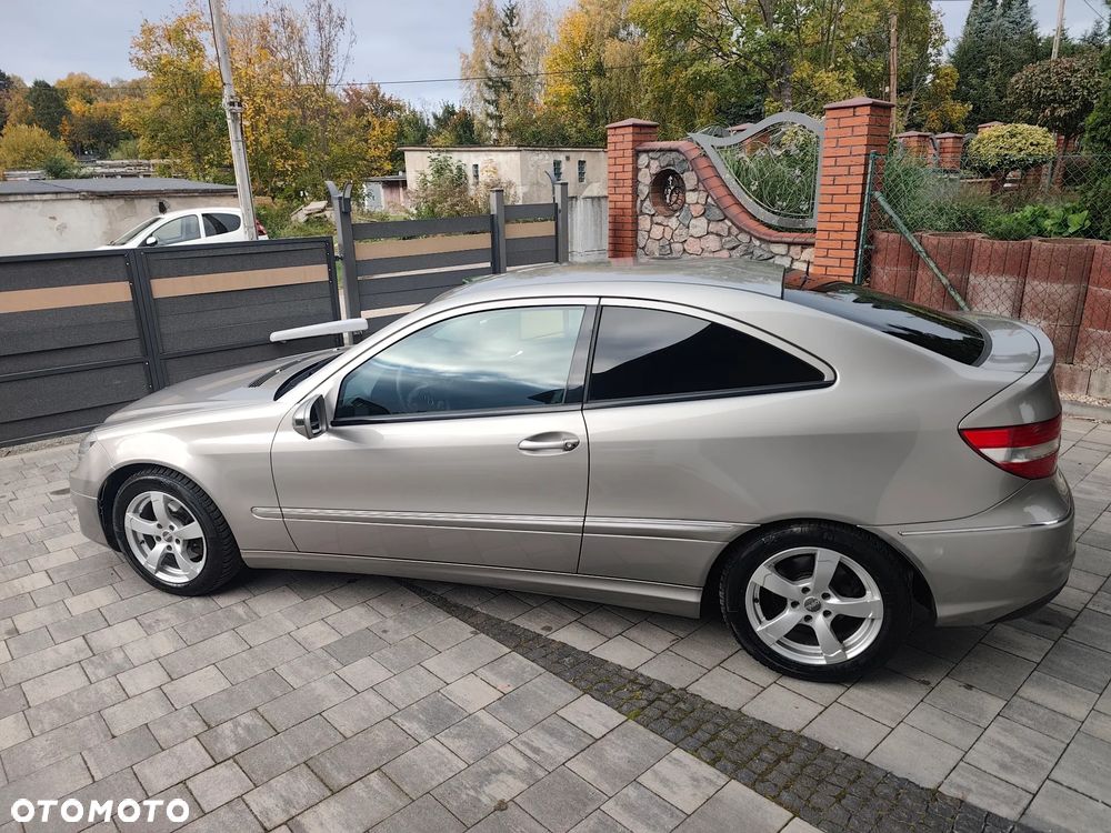 Mercedes-Benz Clc 2009 photo 2