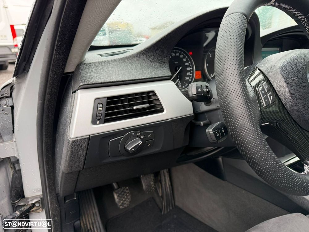 BMW 320 d Cabrio - 30