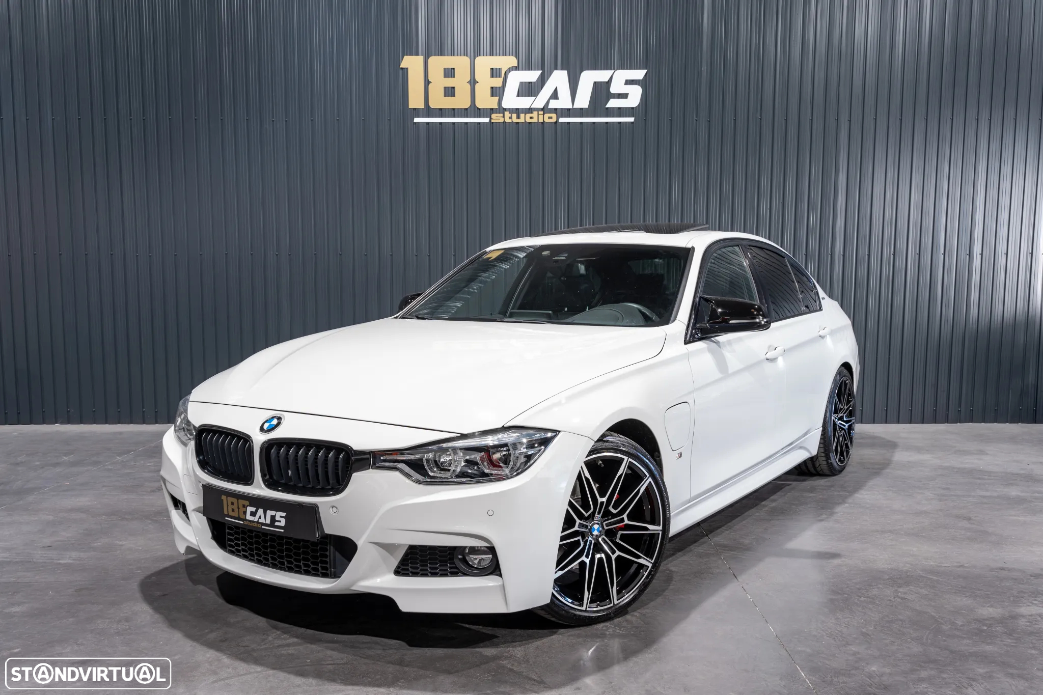 BMW 330 e iPerformance Pack M - 36