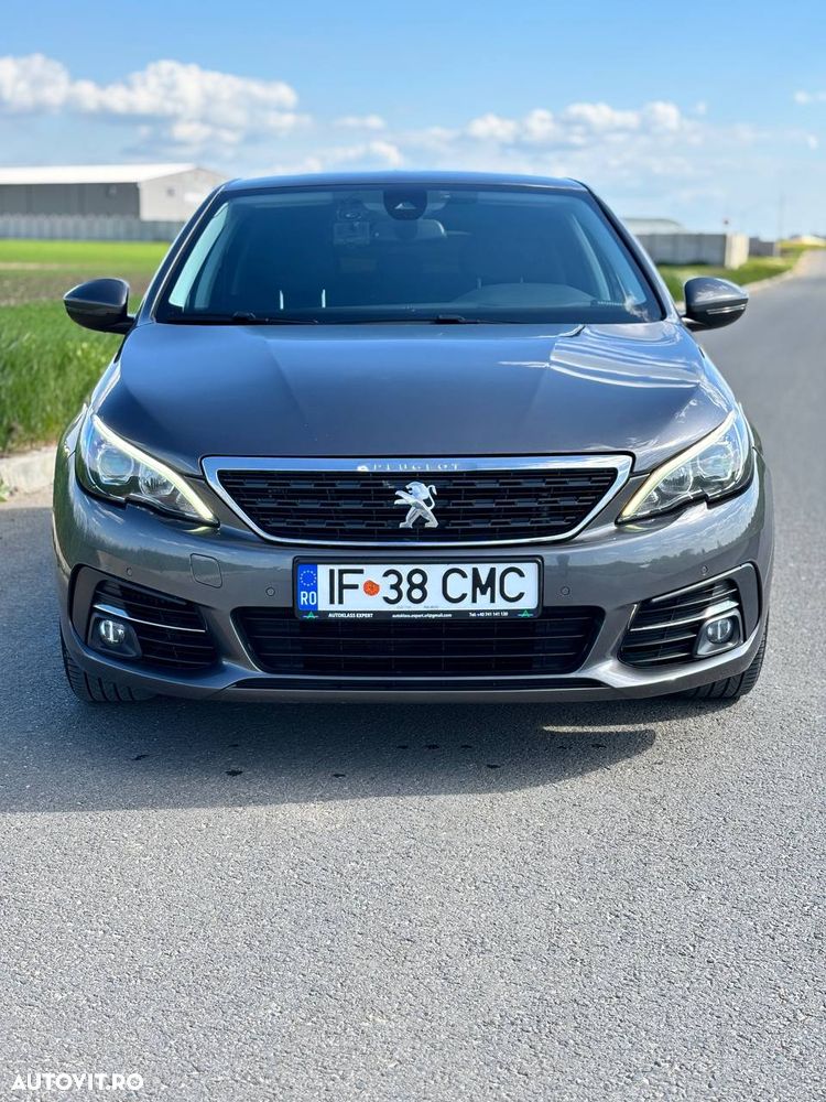 Peugeot 308 - 1